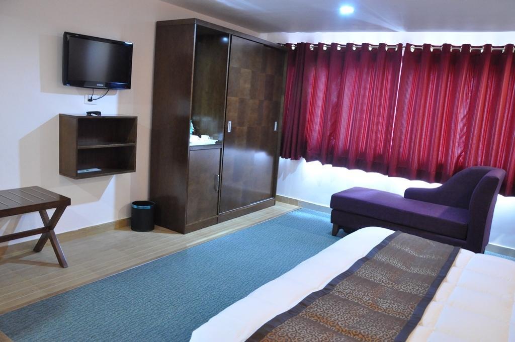 Silk Route Hotel Guwahati Esterno foto